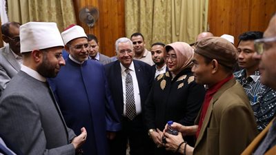 ثمرة تعاون الأزهر وأندونيسيا: مناقشة ماجستير في القانون العام