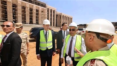 وزير العدل يتفقد مشروع مدينة العدالة بالعاصمة الإدارية الجديدة 