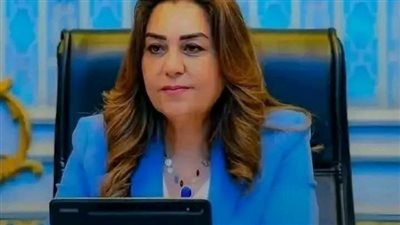 وزيرة التنمية المحلية تستعرض تقريرًا عن إنجازات الخطة التدريبية لمركز سقارة 