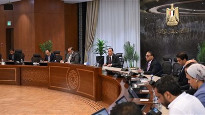 وزير الشئون النيابية: التزام كامل بتوفير سكن ملائم للمستحقين قبل انتهاء الفترة الانتقالية