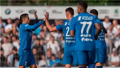 الهلال السعودي يبدأ تحضيراته بسداسية في شباك بالينجن