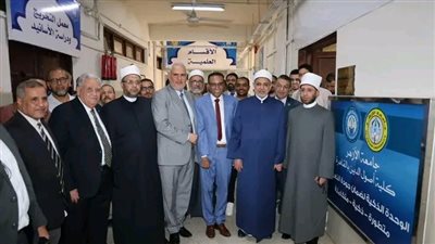 وزير الأوقاف يزور الوحدة الذكية لضمان جودة التعليم بكلية أصول الدين بالقاهرة
