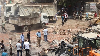 محافظ القليوبية يوجه بخطة شاملة لتأمين منطقة حادث حريق شبرا وإزالة جميع الأكشاك والمفروشات المخالفة