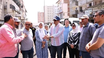 محافظ دمياط يتابع الأعمال الجارية لرصف الشارع الحربى 