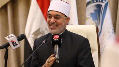 مفتي الجمهورية: الإسلام عني بالمرأة عناية فائقة لم تحظ بها في شرع سماوي سابق 