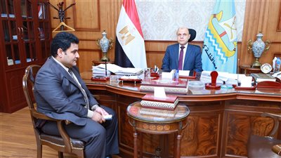 عبد المعطى يبحث تطوير وميكنة خدمات التأمين الصحي بكفرالشيخ
