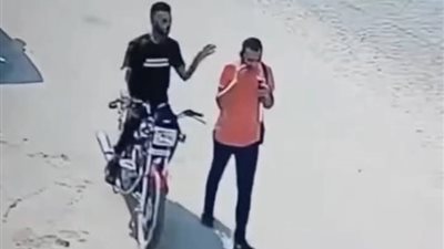 ضبط المتهم في محاولة سرقة هاتف محمول بالإكراه في الاميرية