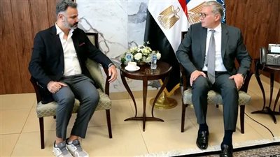 وزير البترول  يلتقي رئيس مجلس الإدارة والرئيس التنفيذي لشركة IRH الإماراتية لبحث التعاون