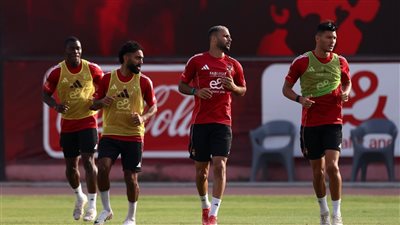 ريبيرو يعلن تشكيل الأهلي لمواجهة فاركو.. وثلاثي هجومي ناري