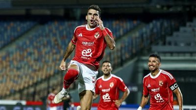 نهاية الشوط الأول: الأهلي يتقدم بثنائية على فاركو.. والحدود يحافظ على تقدمه أمام البنك الأهلي
