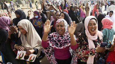 رحلات مجانية لعودة السودانيين من مصر.. انطلاق القطار الخامس اليوم من محطة مصر إلى أسوان