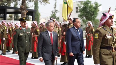 رئيس الوزراء الأردني يثمن دور مصر في دعم القضية الفلسطينية وما تقدمه لسكان غزة