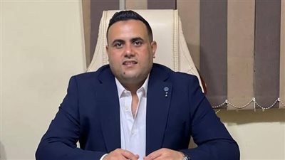 في مؤتمر صحفي.. مصطفى مزيرق يعلن حصوله رسمياً على نادي مكادي