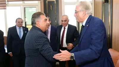 محافظ الدقهلية في اجتماع مجلس أمناء جامعة المنصورة: فخور بوجود هذا الصرح العلمي 