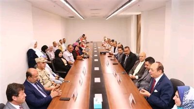 محافظ دمياط يُكرم اللواء عبد الله عاشور لجهوده المخلصة خلال فترة توليه منصب السكرتير العام 