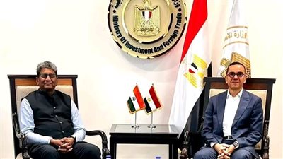 وزير الاستثمار يبحث مع السفير الهندي بالقاهرة تعزيز التعاون الاقتصادي