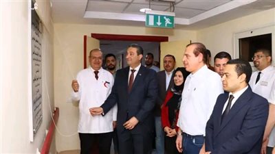 محافظ دمياط ونائب وزير الصحة يفتتحان جهاز تفتيت حصوات الكلى بمستشفى دمياط العام 