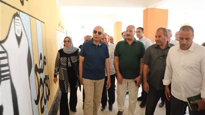 لمتابعة الاستعدادات لبدء العام الدراسي الجديد.. محافظ المنيا يتفقد عددا من مدارس مطاي