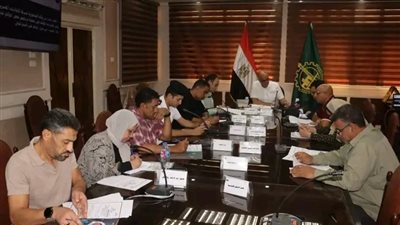 محافظ القليوبية يترأس اجتماع اللجنة العليا للإعلانات