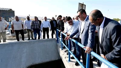 وزير الإسكان يتفقد أعمال رفع كفاءة محطة المياه الرئيسية بمدينة العبور