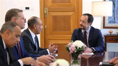بدر عبدالعاطي يبحث تعزيز العلاقات مع قبرص من خلال لقائه مع رئيس جمهورية قبرص
