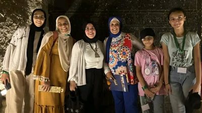 الجيزة تنظم زيارة لـ ٤٥ طفلًا ومرافقيهم لمنطقة آثار سقارة ومتحف إيمحتب