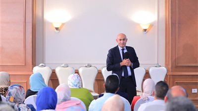 وزير التعليم يطلق أولى تدريبات البرمجة والذكاء الاصطناعي للمعلمين