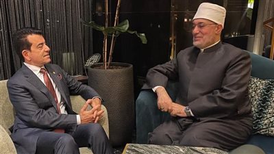 مفتي الجمهورية يلتقي مدير «الإيسيسكو» ويؤكد دور دار الإفتاء العالمي