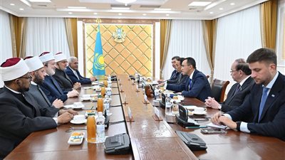 بحضور وكيل الأزهر ومفتي كازاخستان.. تدشين النسخة الكازاخية من 