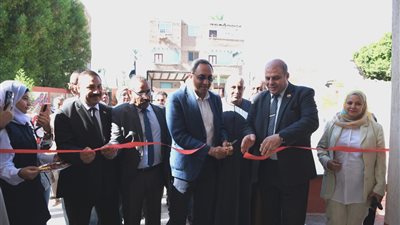 محافظ قنا يدشن العام الدراسي الجديد بافتتاح مدرسة الترامسة الإعدادية