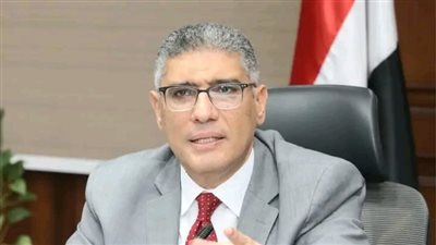 محافظ الجيزة: رفع ٢٠٠٠ طن مخلفات من أرض المطاحن بشارع فيصل بحي بولاق الدكرور