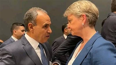 وزير الخارجية يلتقى بنظيرته البريطانية على هامش أعمال الجمعية العامة لتعزيز العلاقات بين البلدين 