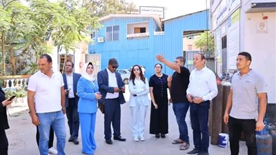 نائب محافظ دمياط ووفد اليونسكو يتفقدون ترسانة السمبسكاني لصناعة السفن واليخوت بعزبة البرج