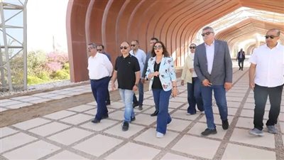 وزيرة التنمية المحلية توجه بتطوير حديقة السلام وتعظيم الاستفادة منها بالشراكة مع القطاع الخاص