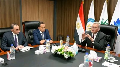 في زيارة مفاجئة لمقر الشركة.. وزير البترول يتابع تطور إنتاج حقول الفرعونية ببورسعيد