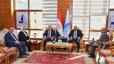  وصول محافظ كفرالشيخ للمشاركة فى اجتماع مجلس الجامعة