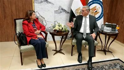 وزير البترول والثروة المعدنية يبحث استثمارات شل العالمية في البحث وإنتاج الغاز في مصر