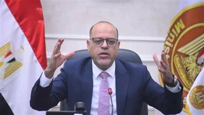 وزير العمل: على جميع المنشآت الإسراع نحو تسجيل الأجانب العاملين لديها لتجنب التعرض للعقوبات