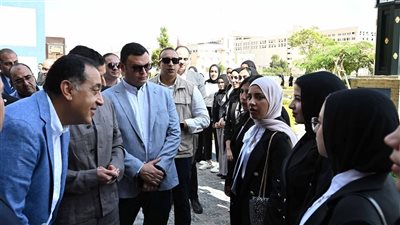 رئيس الوزراء يقدم التحية للفتاة المصرية بمناسبة اليوم العالمي للفتاة