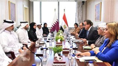 وزير الصحة يستقبل وزير الصحة العامة بدولة قطر لبحث سبل التعاون المشترك