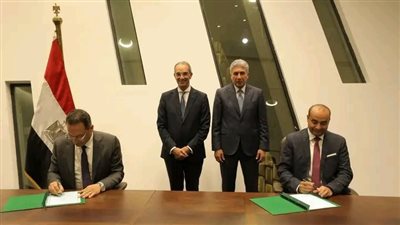 توقيع بروتوكولي تعاون بين وزارة السياحة والآثار ووزارة الاتصالات وتكنولوجيا المعلومات