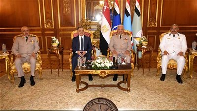 وزير الدفاع والإنتاج الحربي يستقبل وزير الداخلية لتقديم التهنئة بمناسبة ذكرى انتصارات أكتوبر