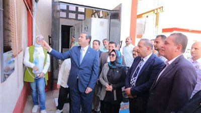 محافظ دمياط يفتتح محطة رفع صرف صحي النجارين بكفر البطيخ