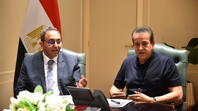 نائب رئيس الوزراء وزير الصحة يبحث مع محافظ قنا تطوير المنظومة الصحية وتحقيق نقلة نوعية في خدمات الصعيد