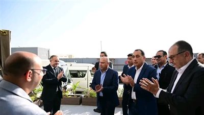 رئيس الوزراء يفتتح مصنع 