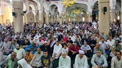 توافد آلاف المواطنين على ساحة «المسجد الإبراهيمي» للاحتفال بذكرى المولد الدسوقي