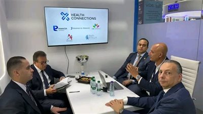 وزير الصحة يعقد اجتماعاً مع ممثلي شركتي «E-Health» و«Rain Stella» على هامش ملتقى الصحة العالمي 2025 