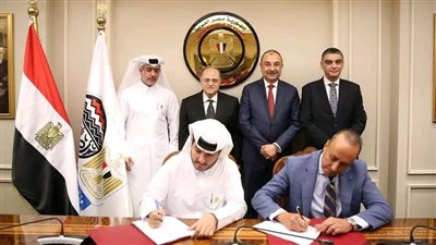 هيئة الدواء المصرية تشهد توقيع شراكة إستراتيجية لتوطين صناعة المستلزمات الطبية بين 