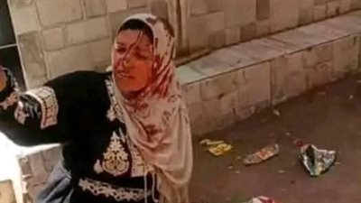 الصور صادمة: الخلاف على الميراث ينتهي بمحاولة قتل.. أخ يعتدي على شقيقته وزوجها ويدهسهما بسيارته في المنصورة