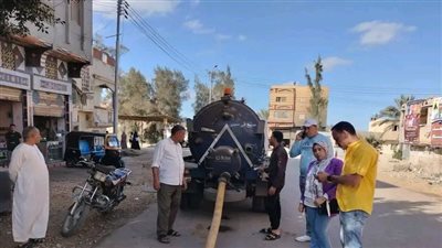 دمياط: تطهير شبكات الصرف الصحى بقرى كفر سعد استعدادًا لفصل الشتاء 